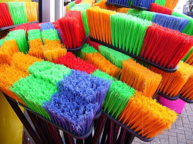 Brooms 57256 640